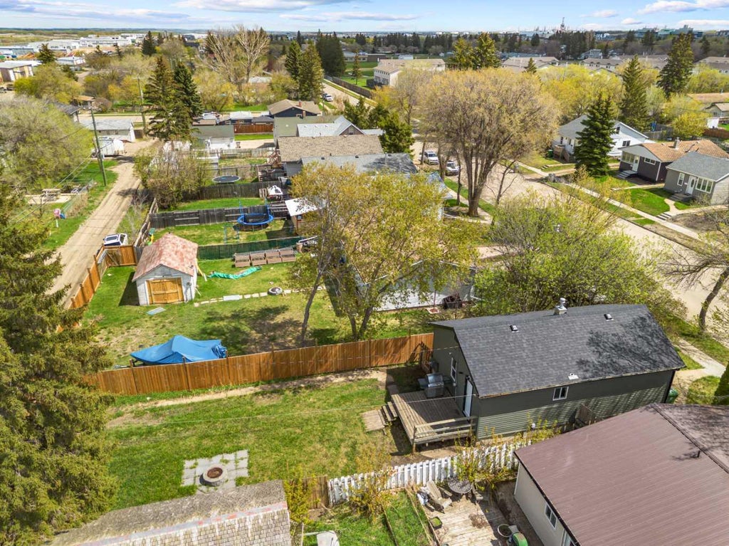 Photo of 4724 49 Street, Lloydminster, SK S9V 0L8 (MLS # A2349680)