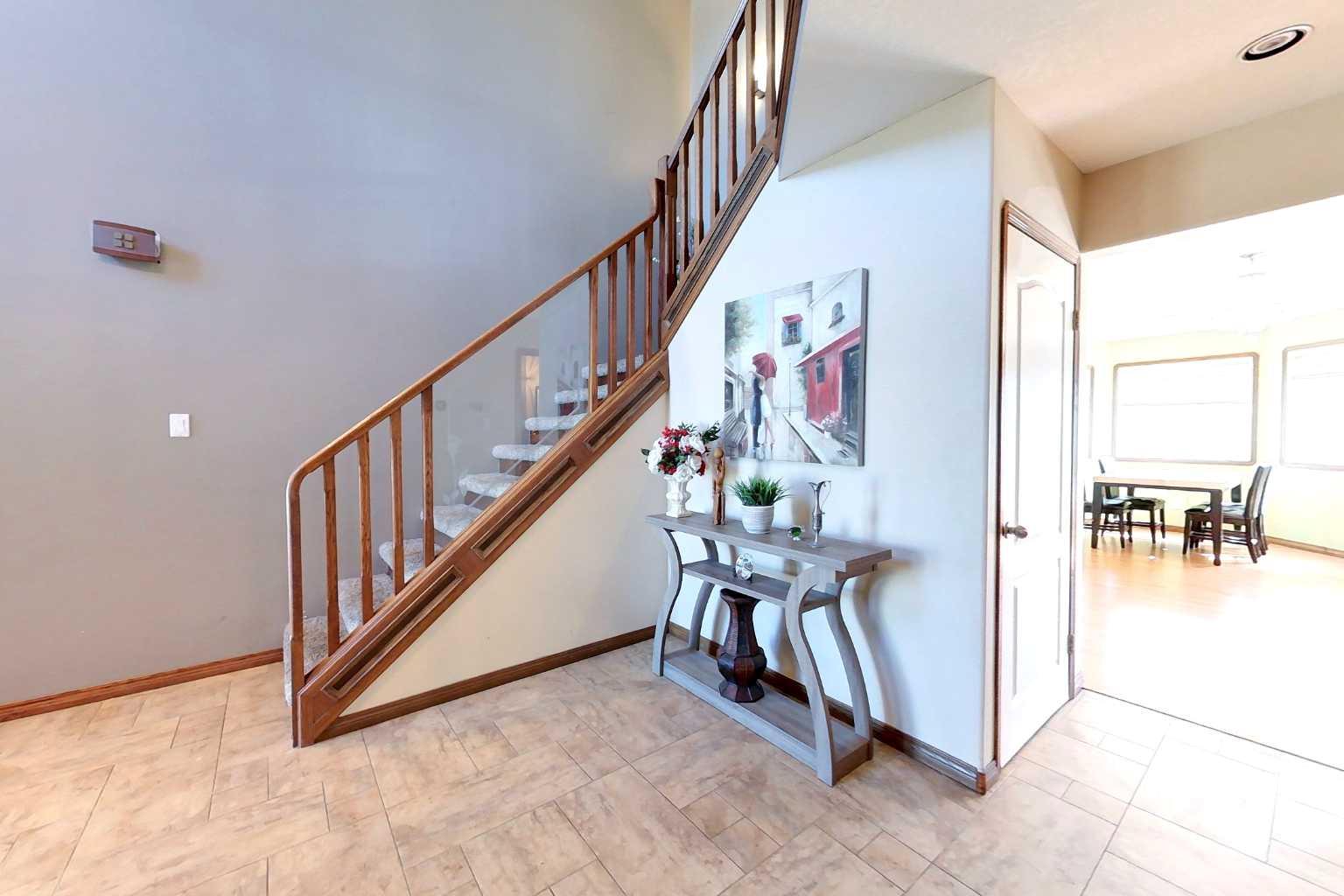 23 Springwood Drive NE