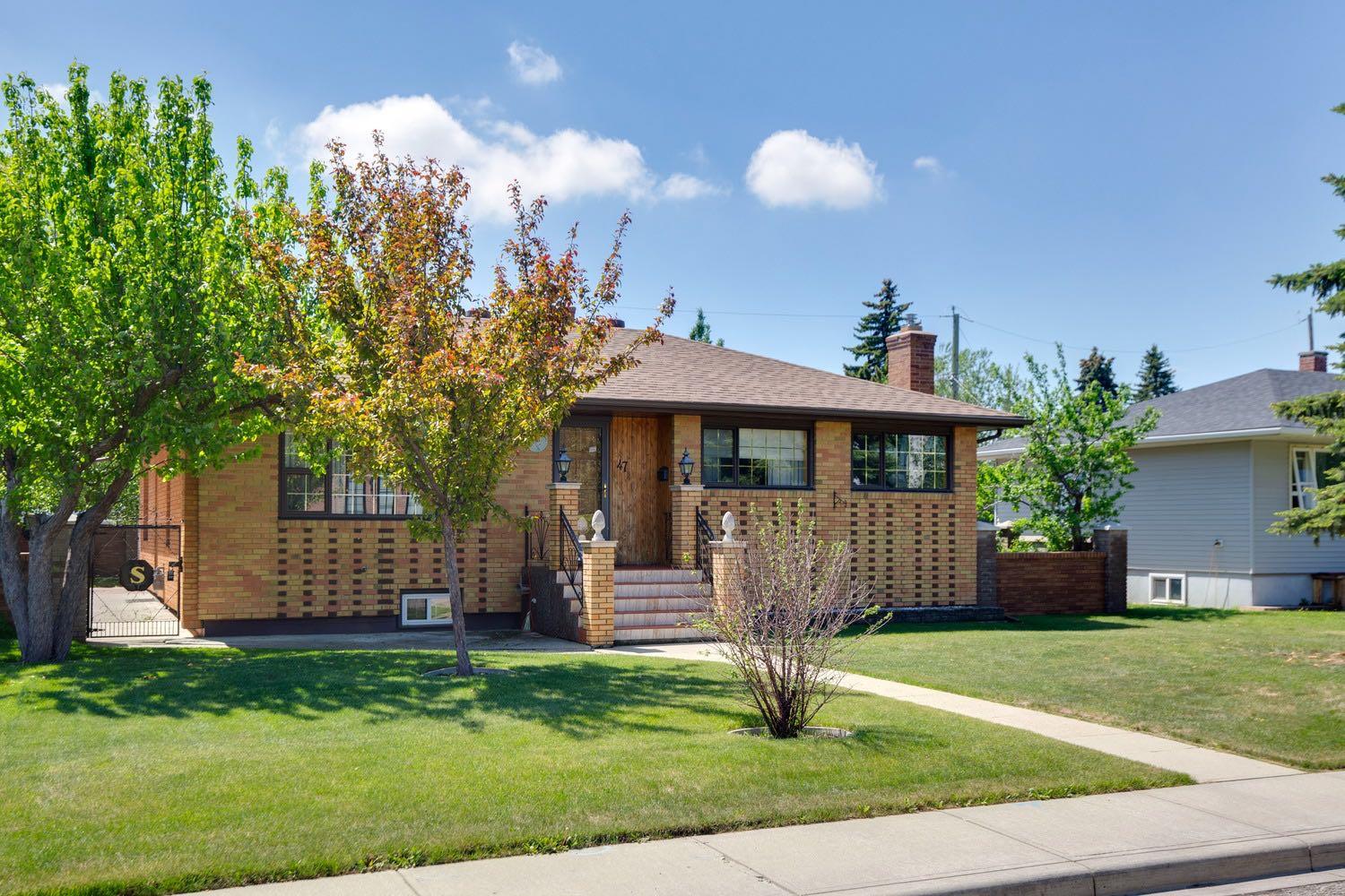 47 Montrose Crescent NE