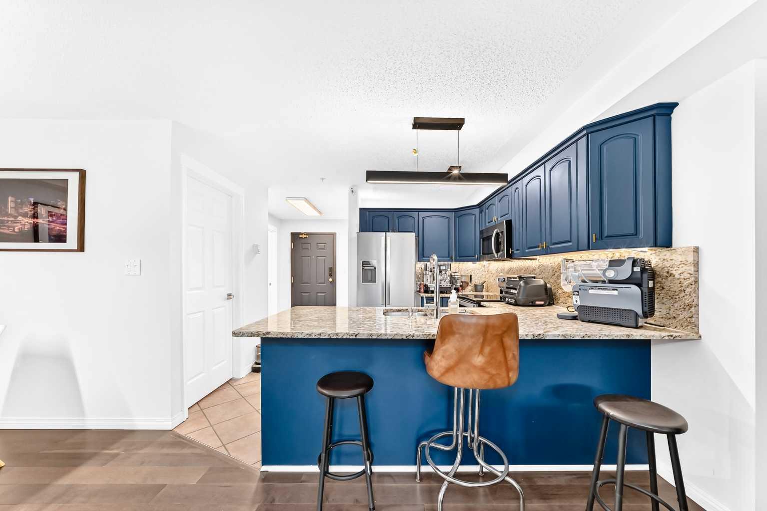 2422 Erlton Street SW 102