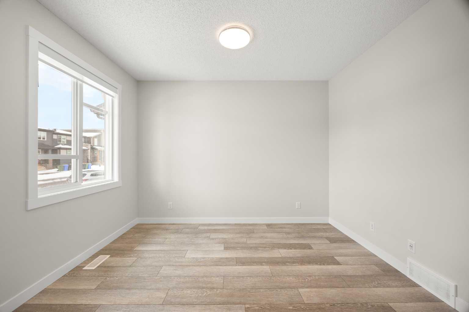 507 Lucas Boulevard NW