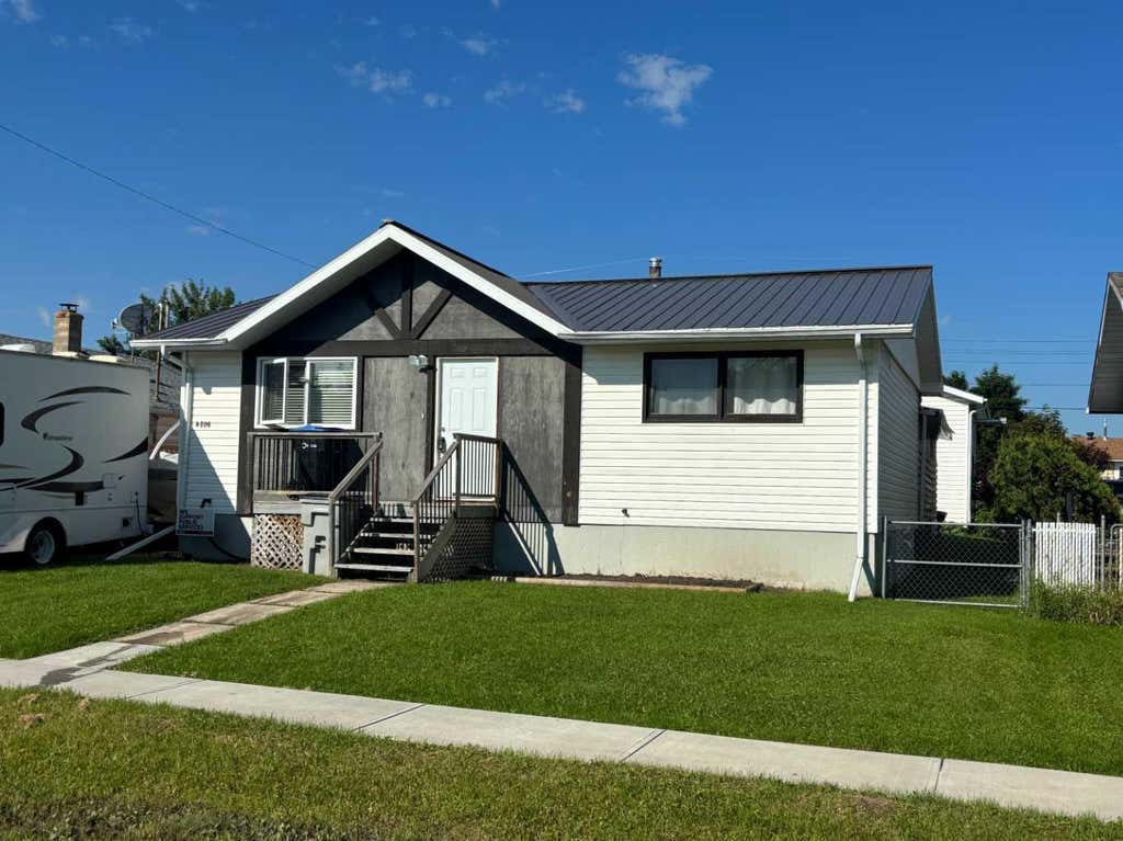 Photo of 4806 47 Street, Mayerthorpe, AB T0E 1N0 (MLS # A2337449)