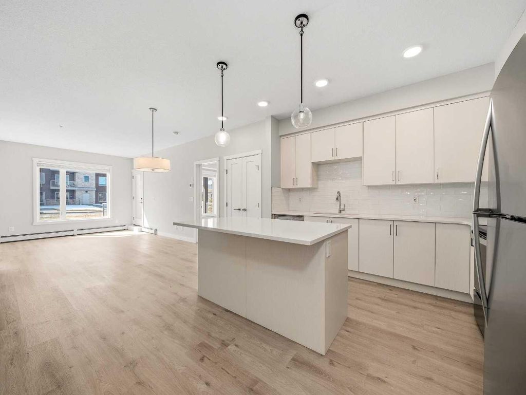 Photo of 660 Shawnee Square SW #110, Calgary, AB T2Y 0X6 (MLS # A2300793)