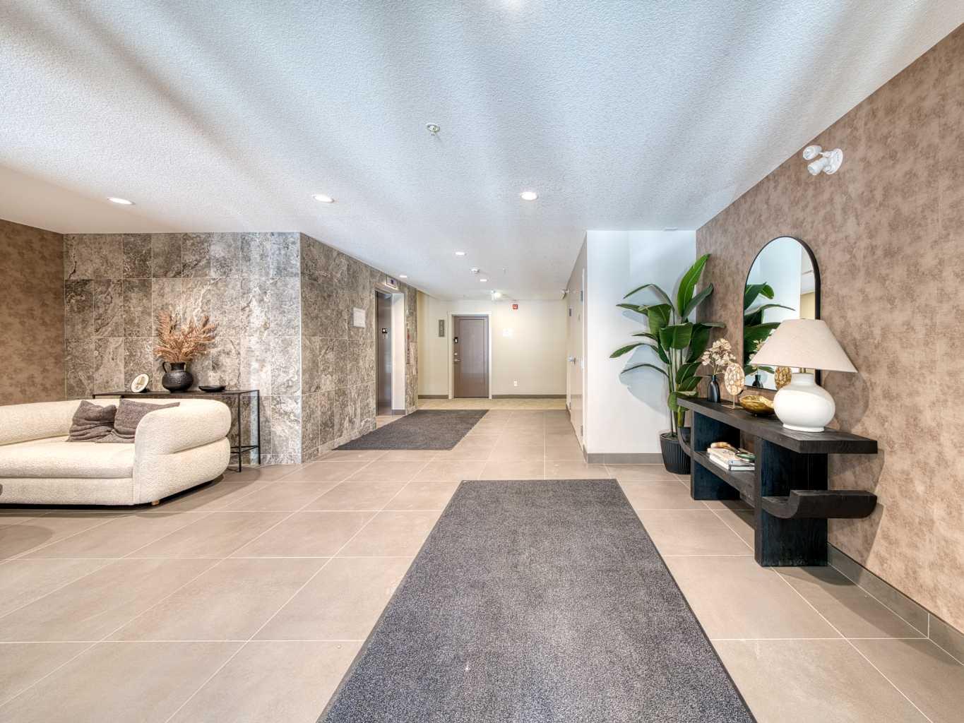 660 Shawnee Square SW 110