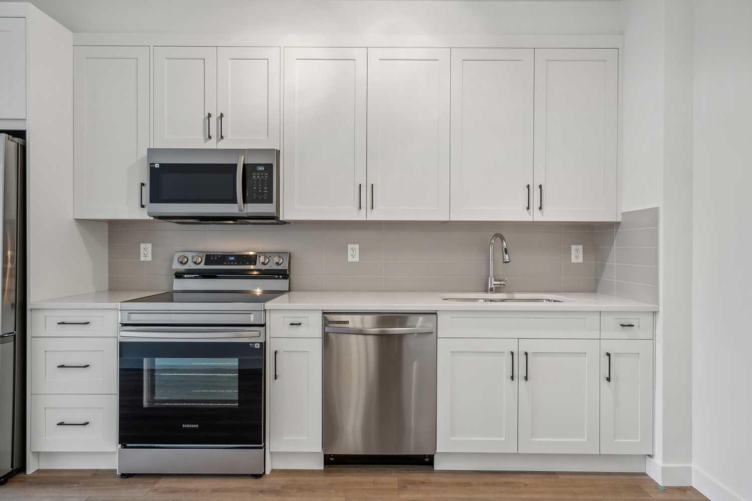 14910 1 Street NW 1215