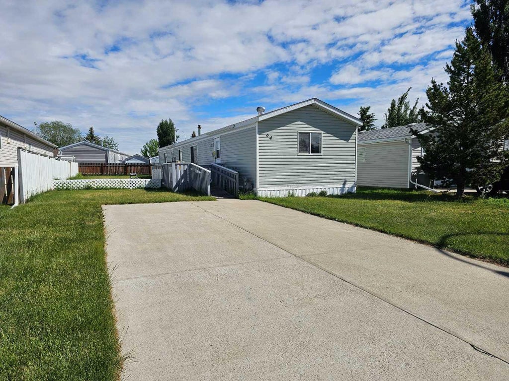 64 WESTOVER AVENUE, CLARESHOLM, AB T0L 0T0 - Image 4000252920.jpeg?d=l