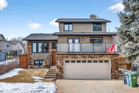 5027 Norris Road NW Calgary AB T2K 5R6