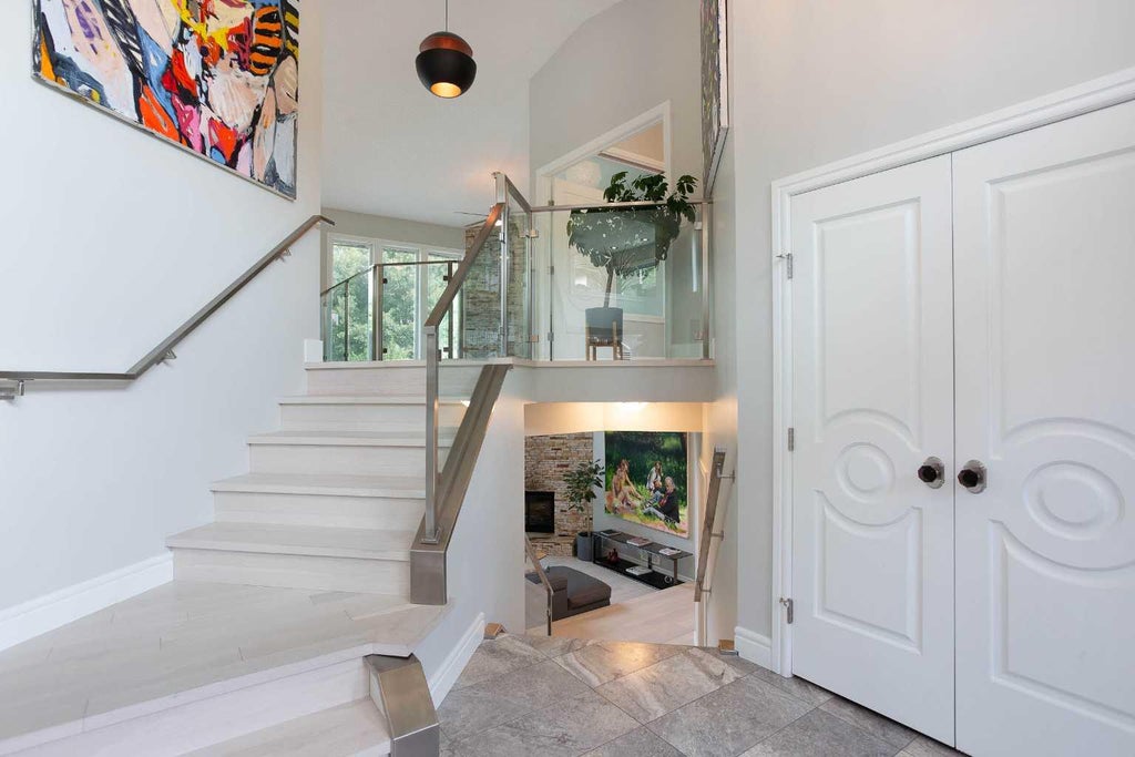 Photo of 32 Bow Village Crescent NW, Calgary, AB T3B 4X2 (MLS # A2345106)
