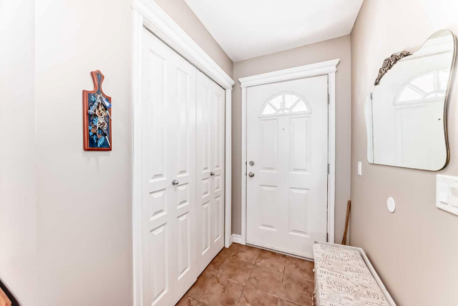 202 Inglewood Grove SE