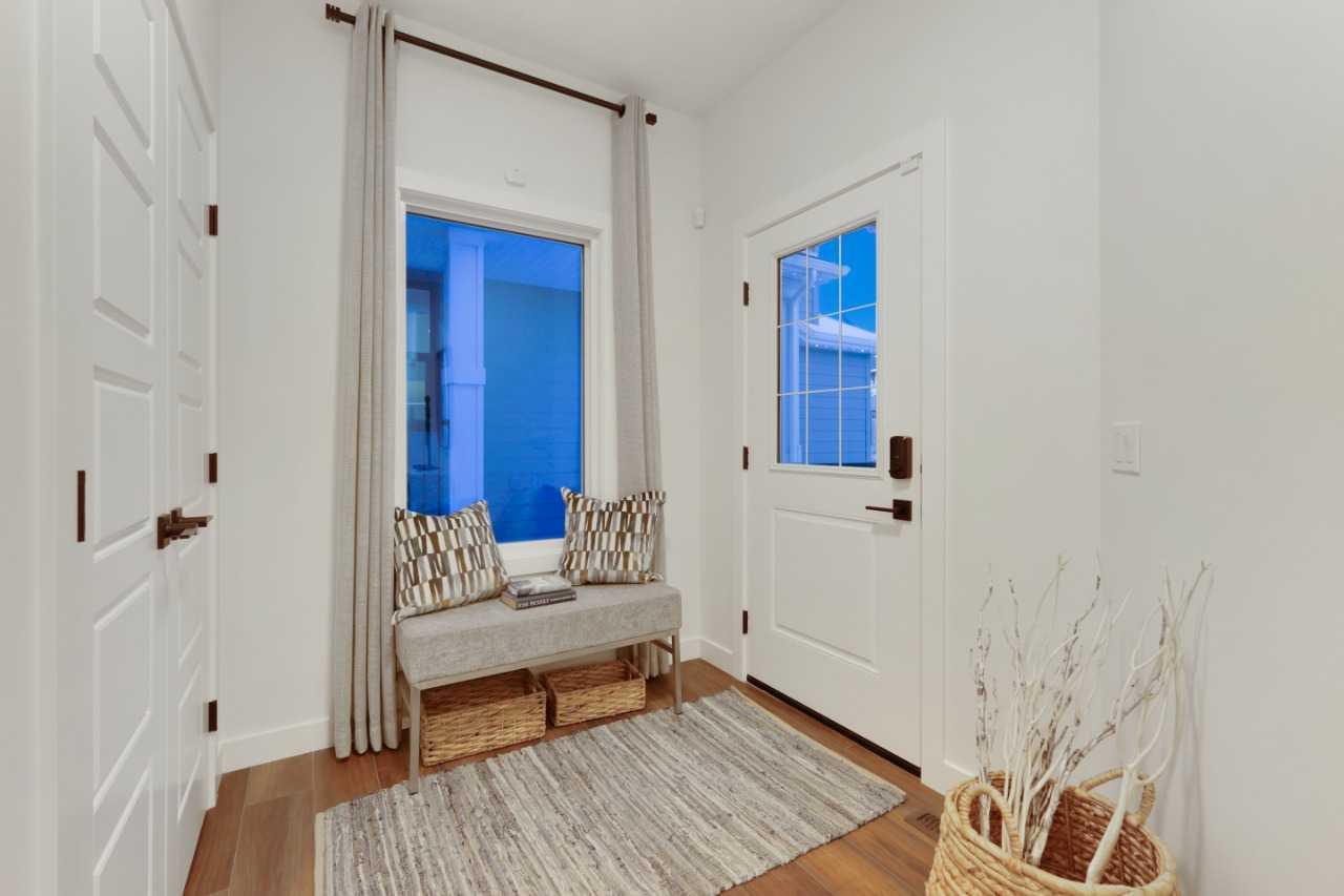 116 Amblefield Grove NW