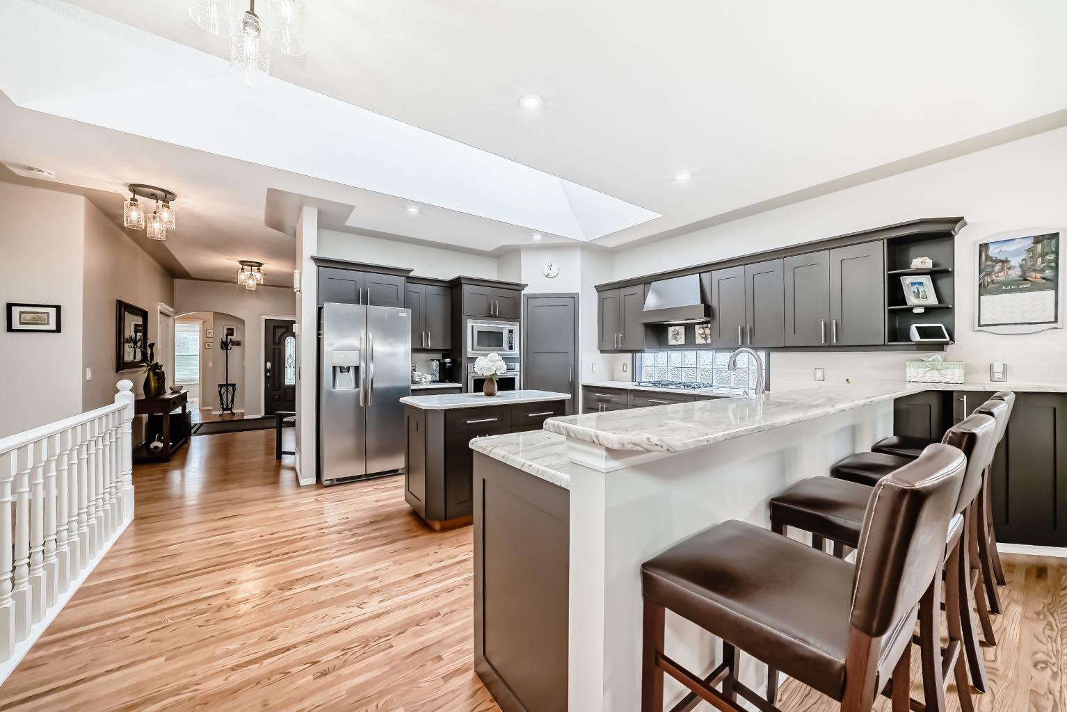 42 Inverness Close SE