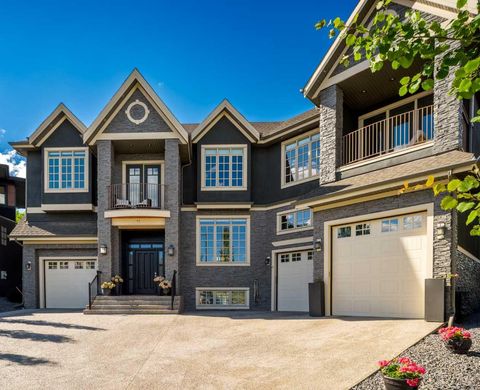 Photo of 11 Elveden Place SW, Calgary, AB T3H 0L1 (MLS # A2328879)