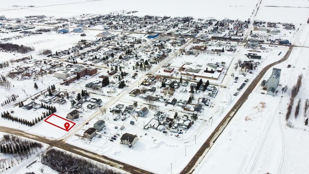 Photo of 305 1st SE, Falher, AB T0H 1M0 (MLS # A1073011)