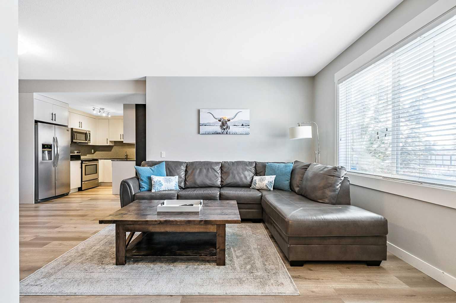 67 West Coach Manor SW 1