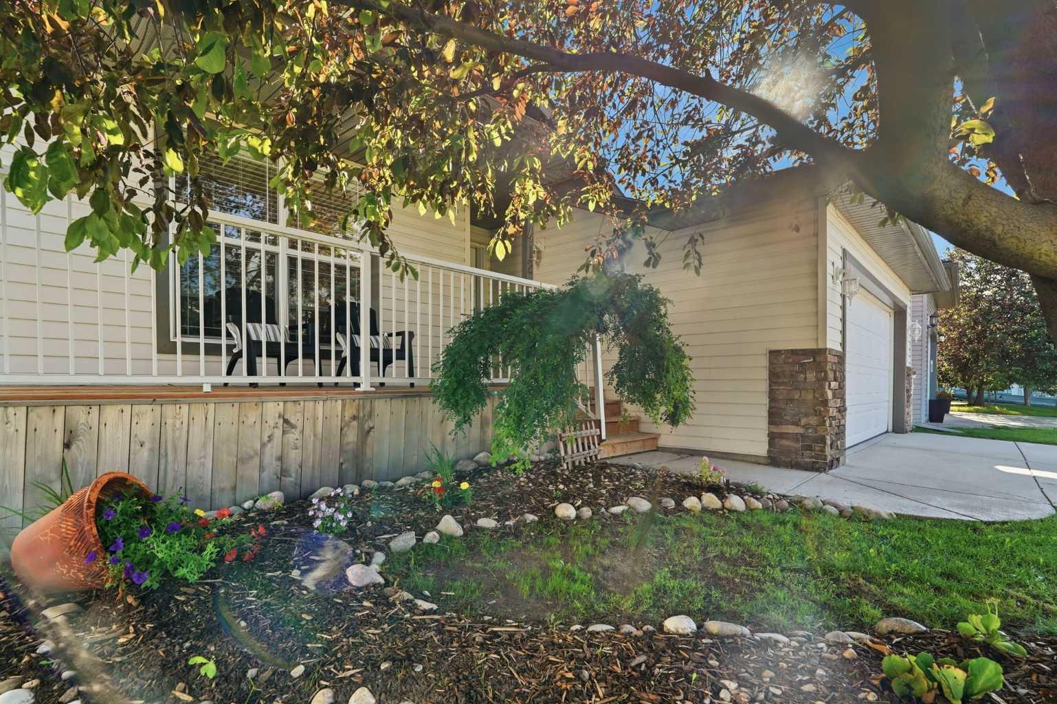 412 Highland Close