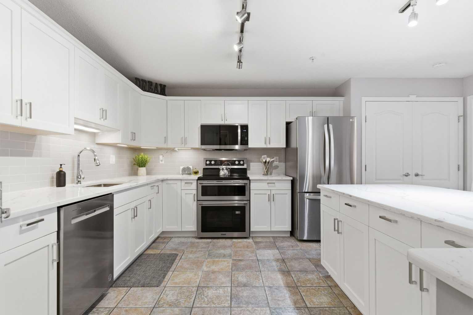 303 Arbour Crest Drive NW 2201