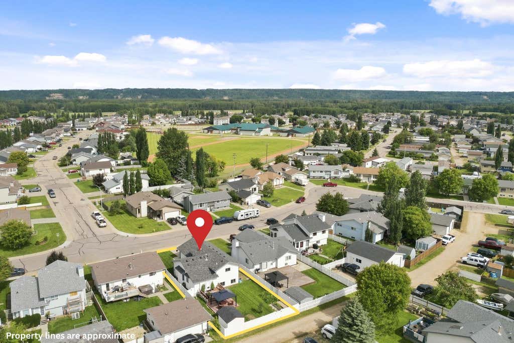 Photo of 46 Atkinson Crescent, Whitecourt, AB T7S 1C6 (MLS # A2338401)