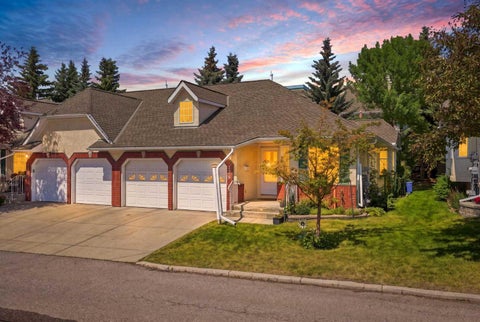 Photo of 128 Sienna Park Green SW, Calgary, AB T3H 3N7 (MLS # A2330020)