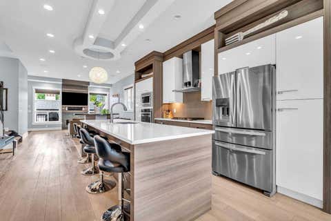 Photo of 2417 25 Avenue NW, Calgary, AB T2M 2C6 (MLS # A2327768)