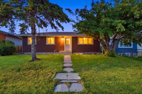 Photo of 731 Maryvale Way NE, Calgary, AB T2A 2V8 (MLS # A2334688)