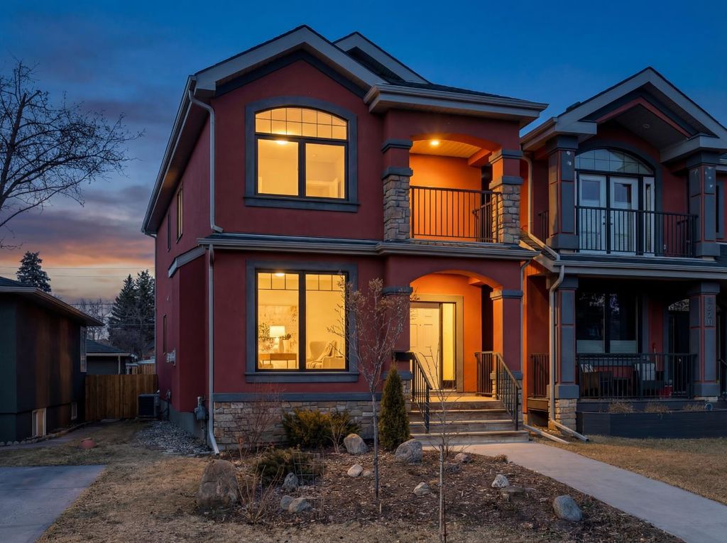 Photo of 2522 1 Avenue NW, Calgary, AB T2N 0C2 (MLS # A2285968)