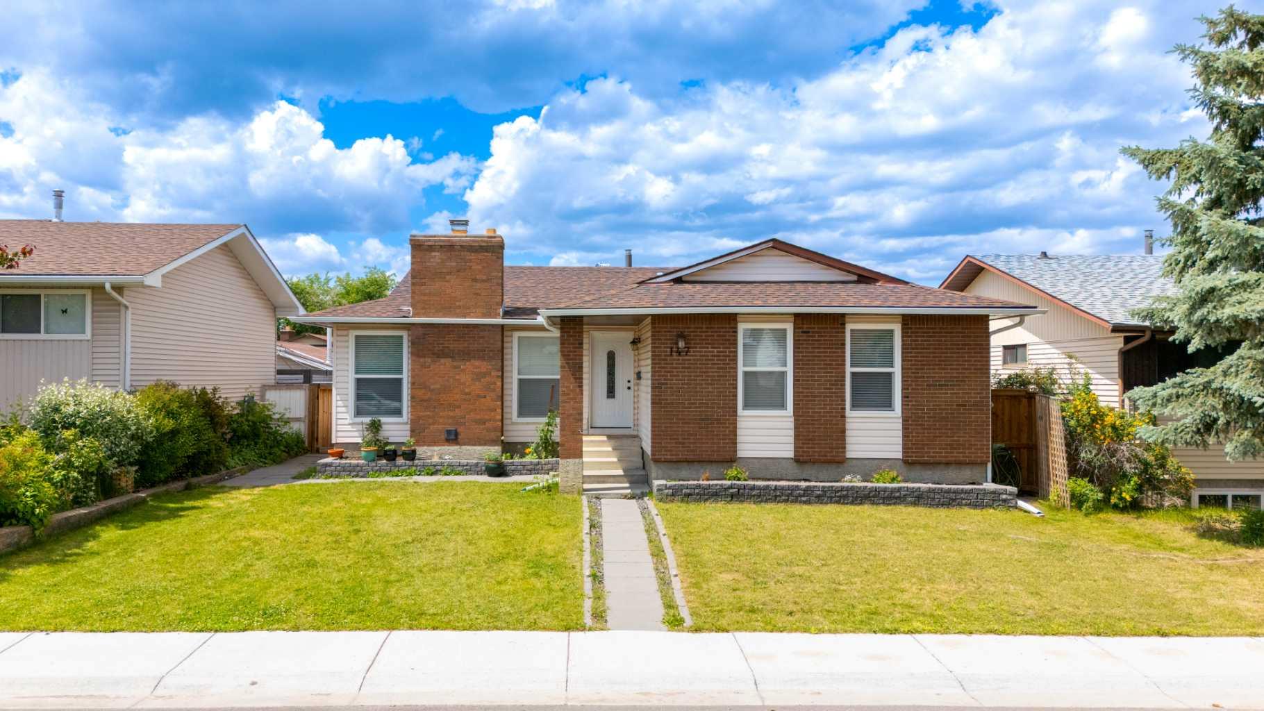 147 Templevale Road NE
