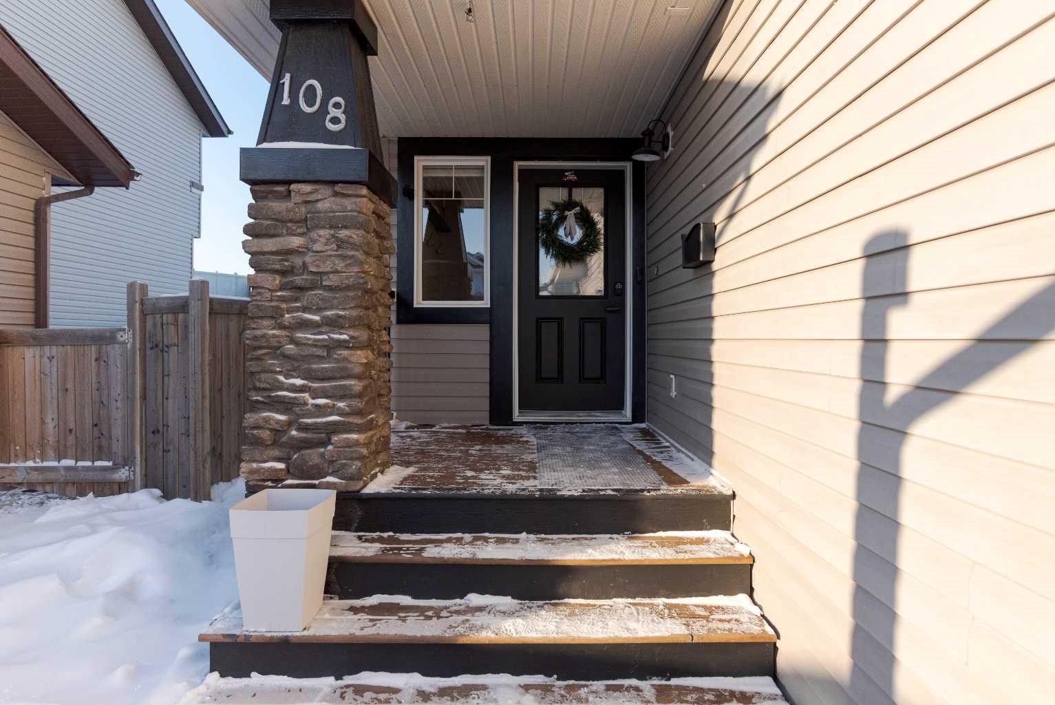 108 Diamondstone Ridge