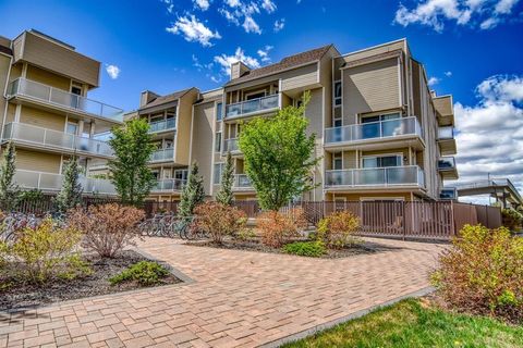 Photo of 3727 42 Street NW #202, Calgary, AB T3A 2W3 (MLS # A2310601)