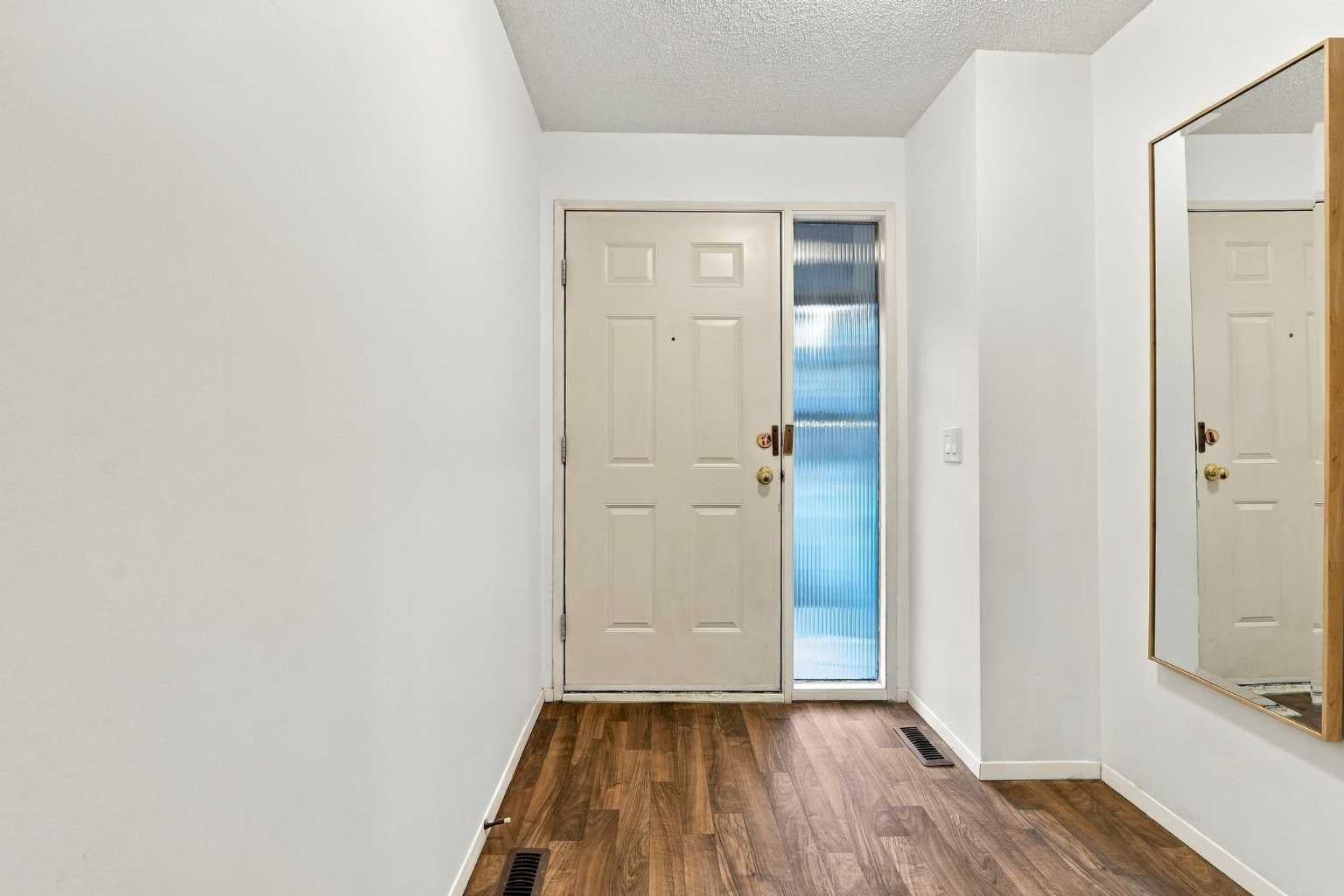 69 Glamis Gardens SW