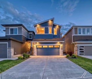 374 Corner Glen Way NE Calgary AB T3N 2P1