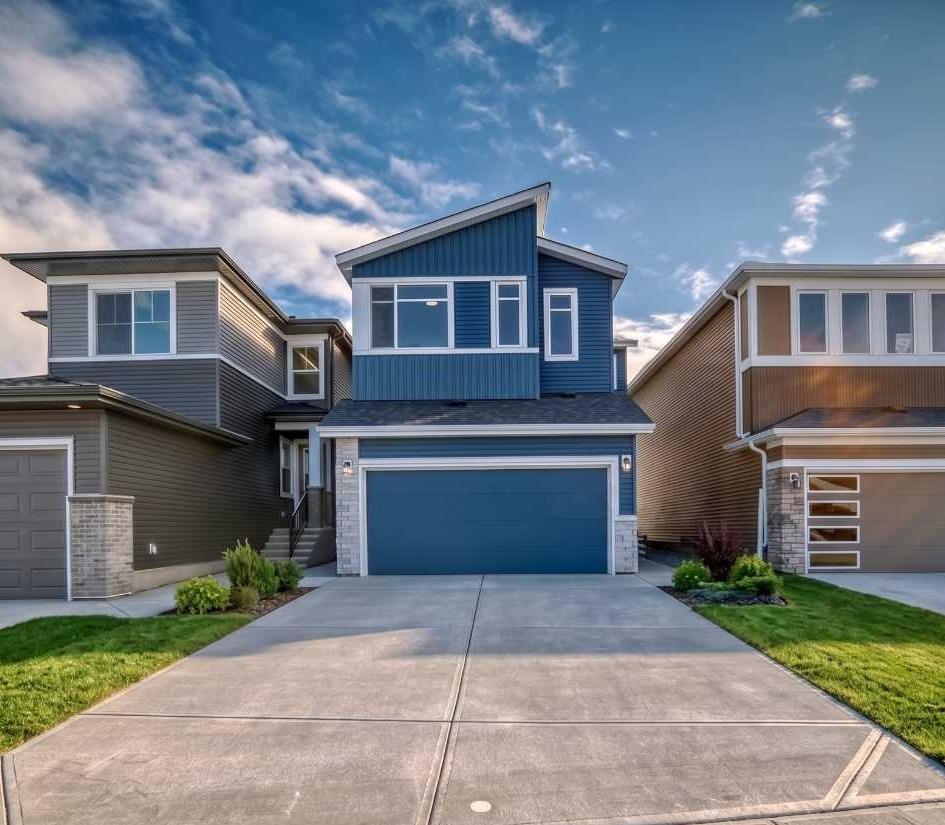 374 Corner Glen Way NE