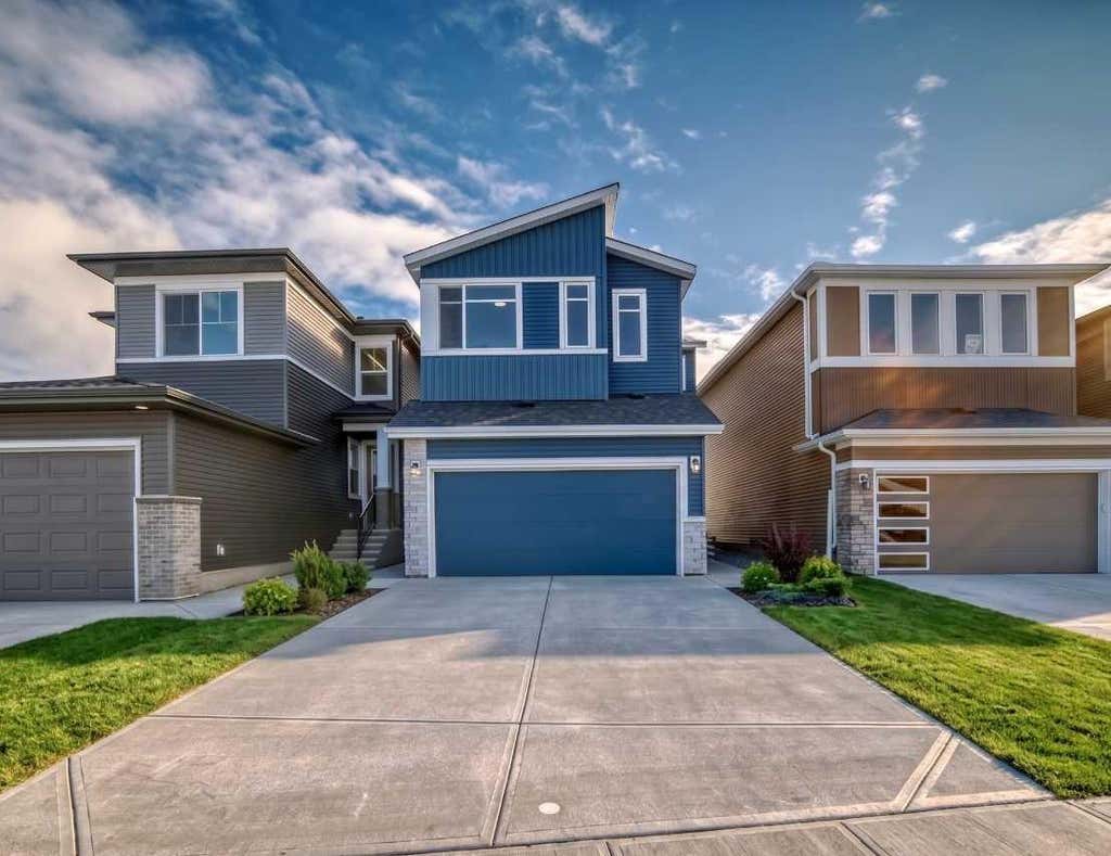 Photo of 374 Corner Glen Way NE, Calgary, AB T3N 2P1 (MLS # A2338085)