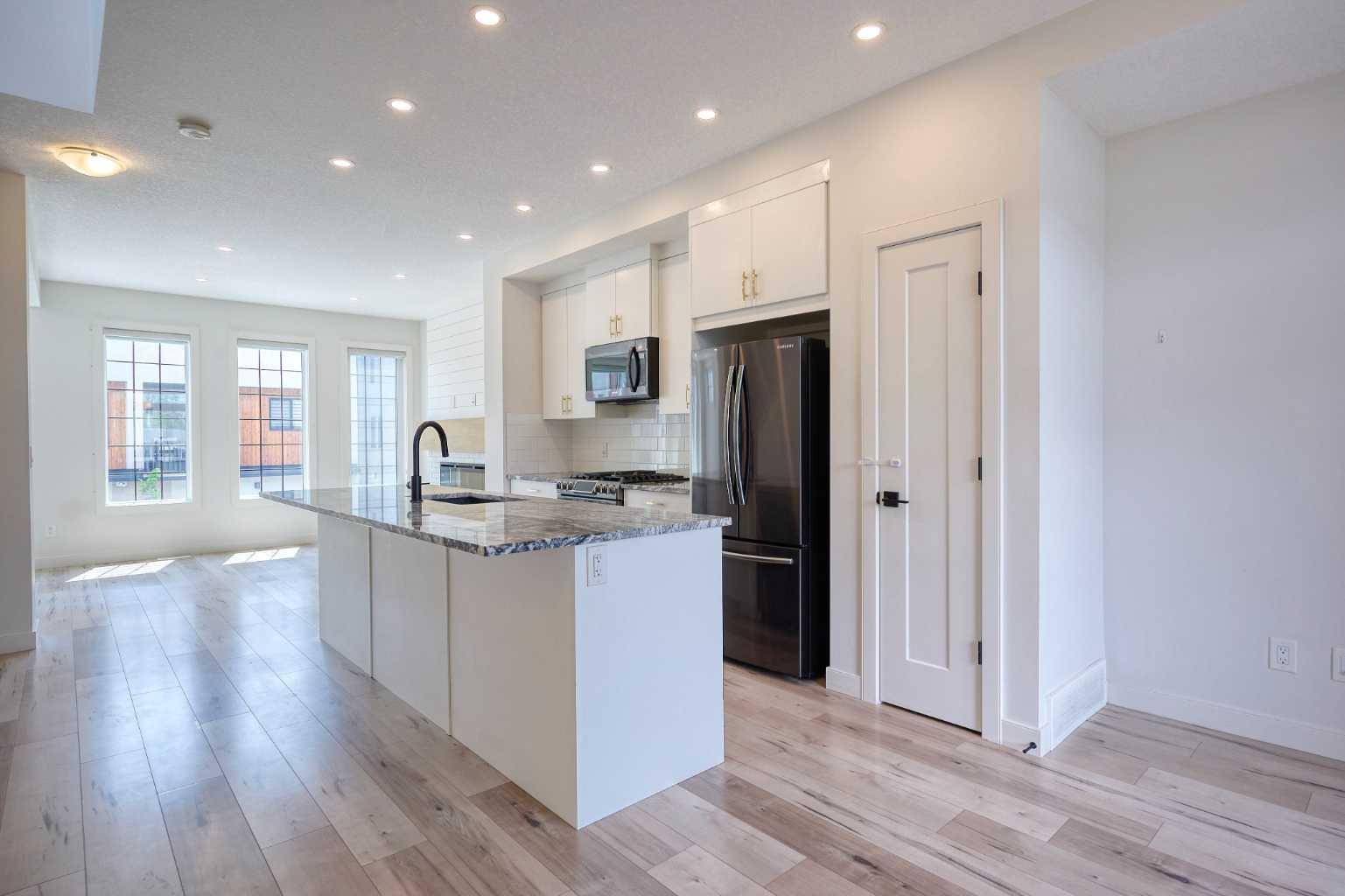 81 Greenbriar Place NW 222