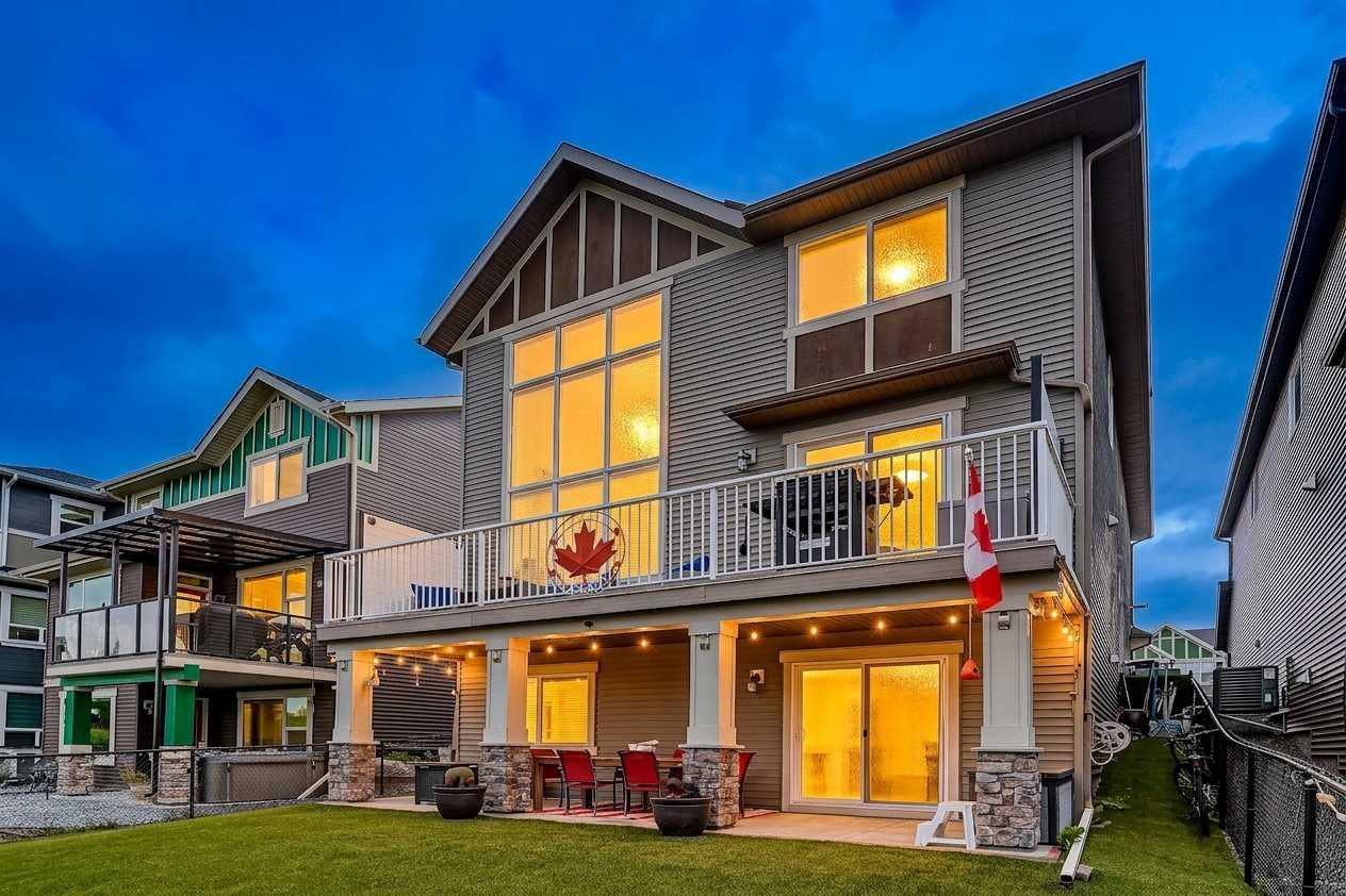 225 Kingsmere Cove SE