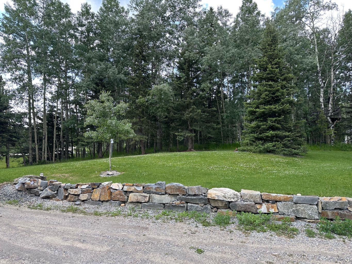 24 Mountain View Park