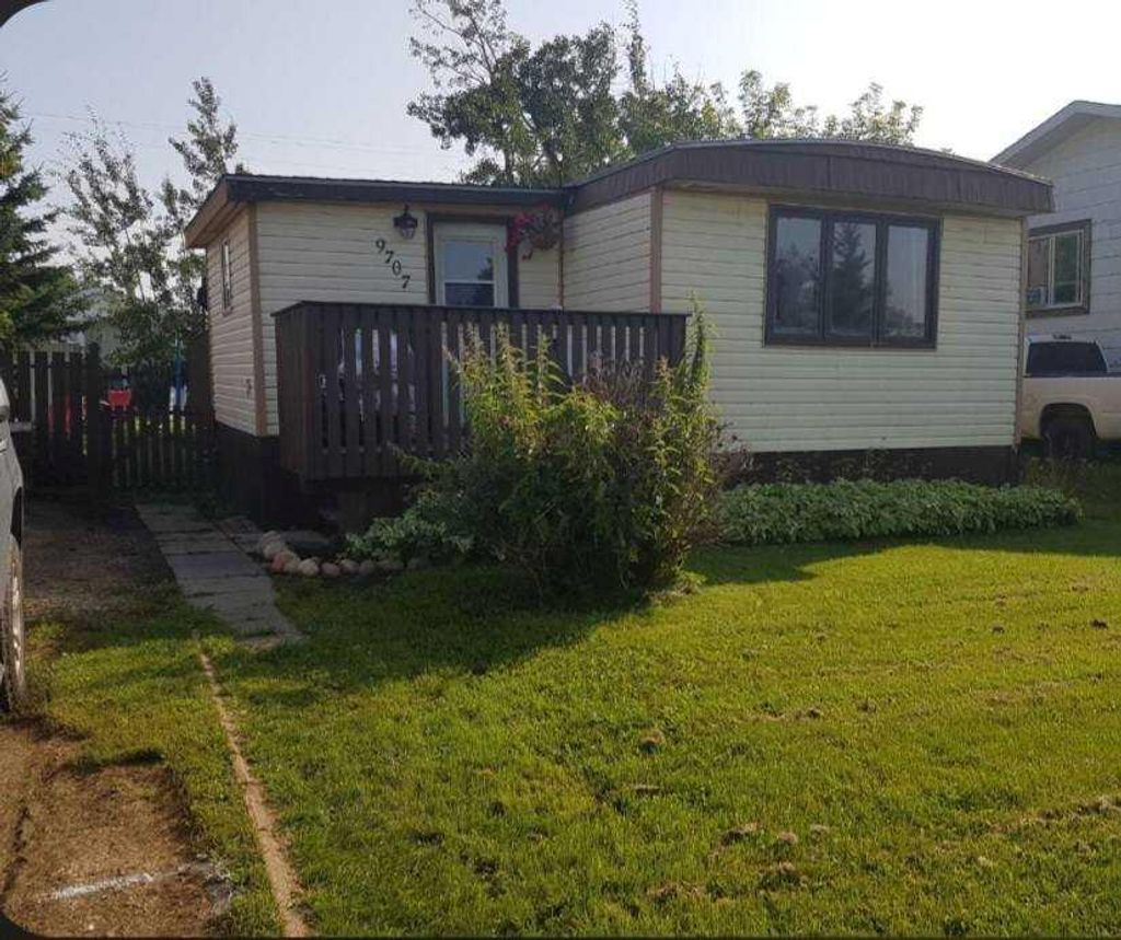 Photo of 9707 104 Avenue, Clairmont, AB T0H 0W0 (MLS # A2283427)