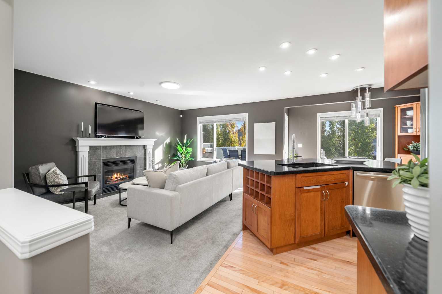 1038 Bridlemeadows Manor SW