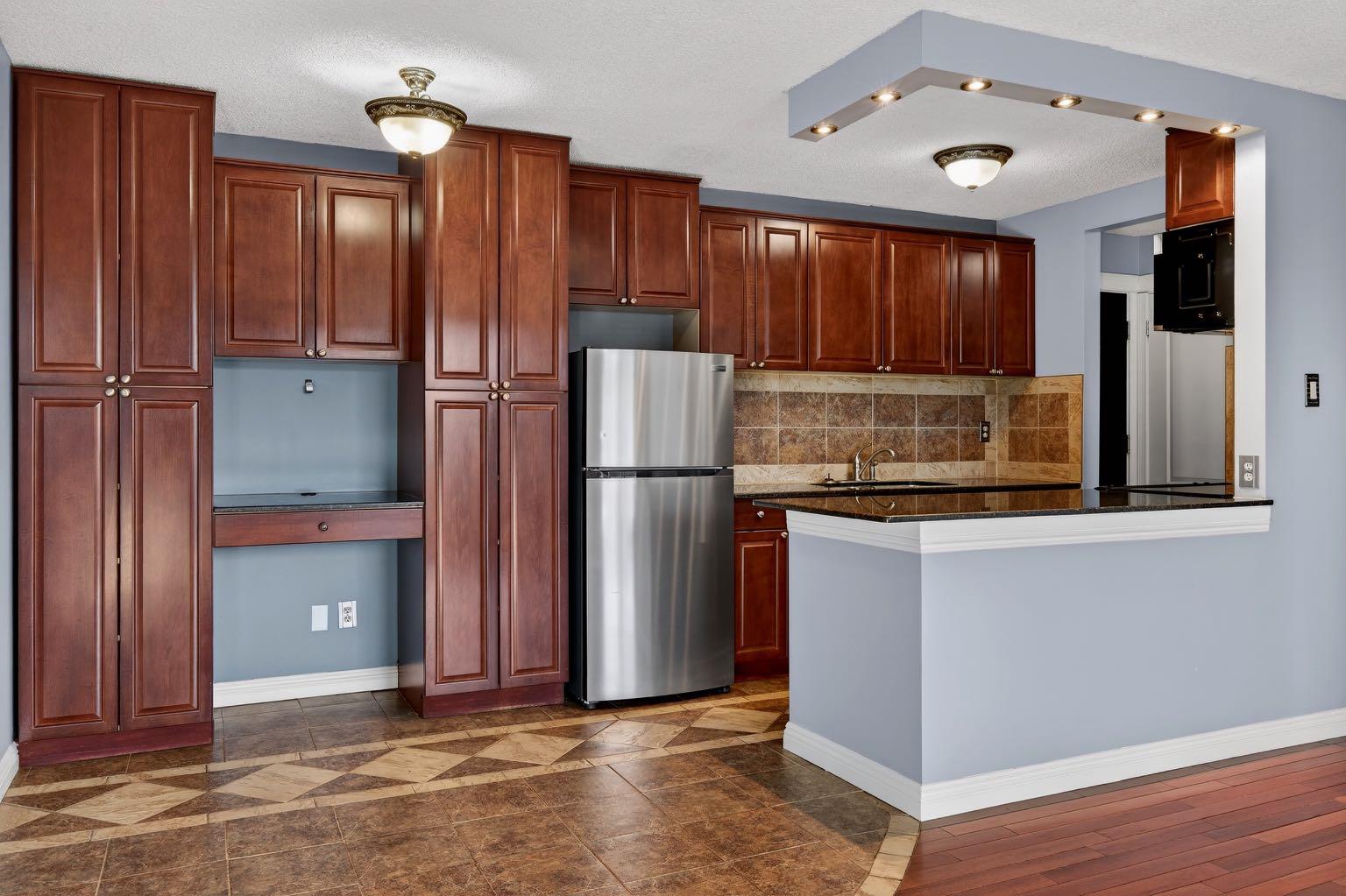 515 57 Avenue SW 209