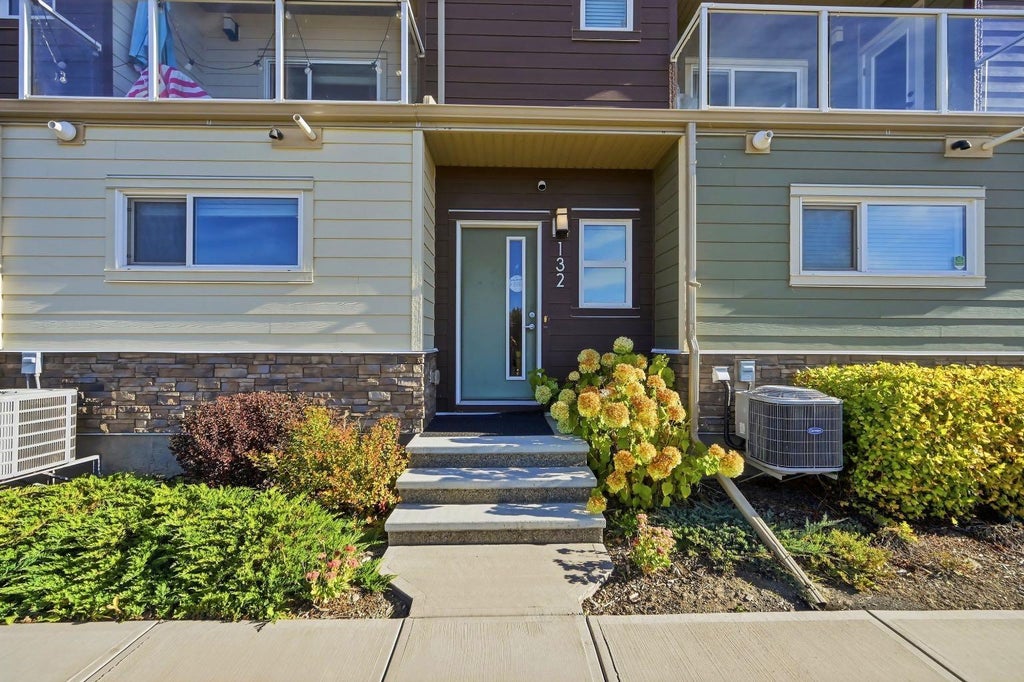 Photo of 132 Harvest Grove Walk NW, Calgary, AB T3K 2N7 (MLS # A2349954)