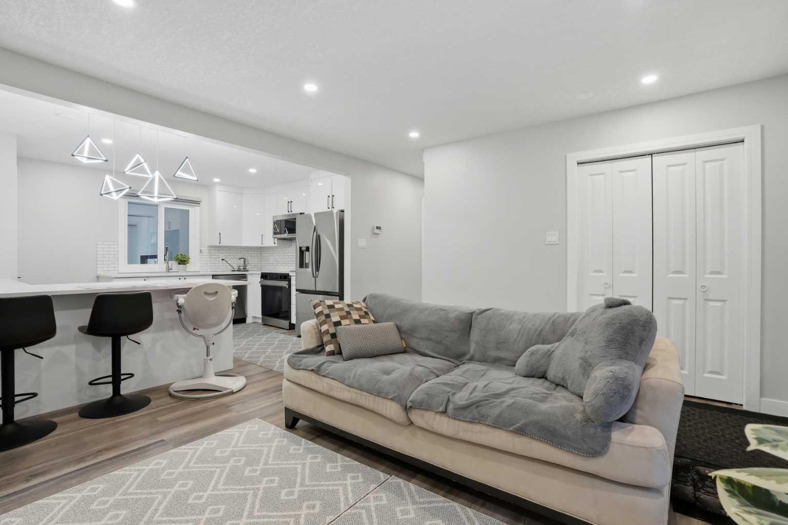 236 Fairview Drive SE