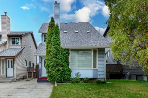 Photo of 41 Edgeford Way NW, Calgary, AB T3A 2S9 (MLS # A2343588)