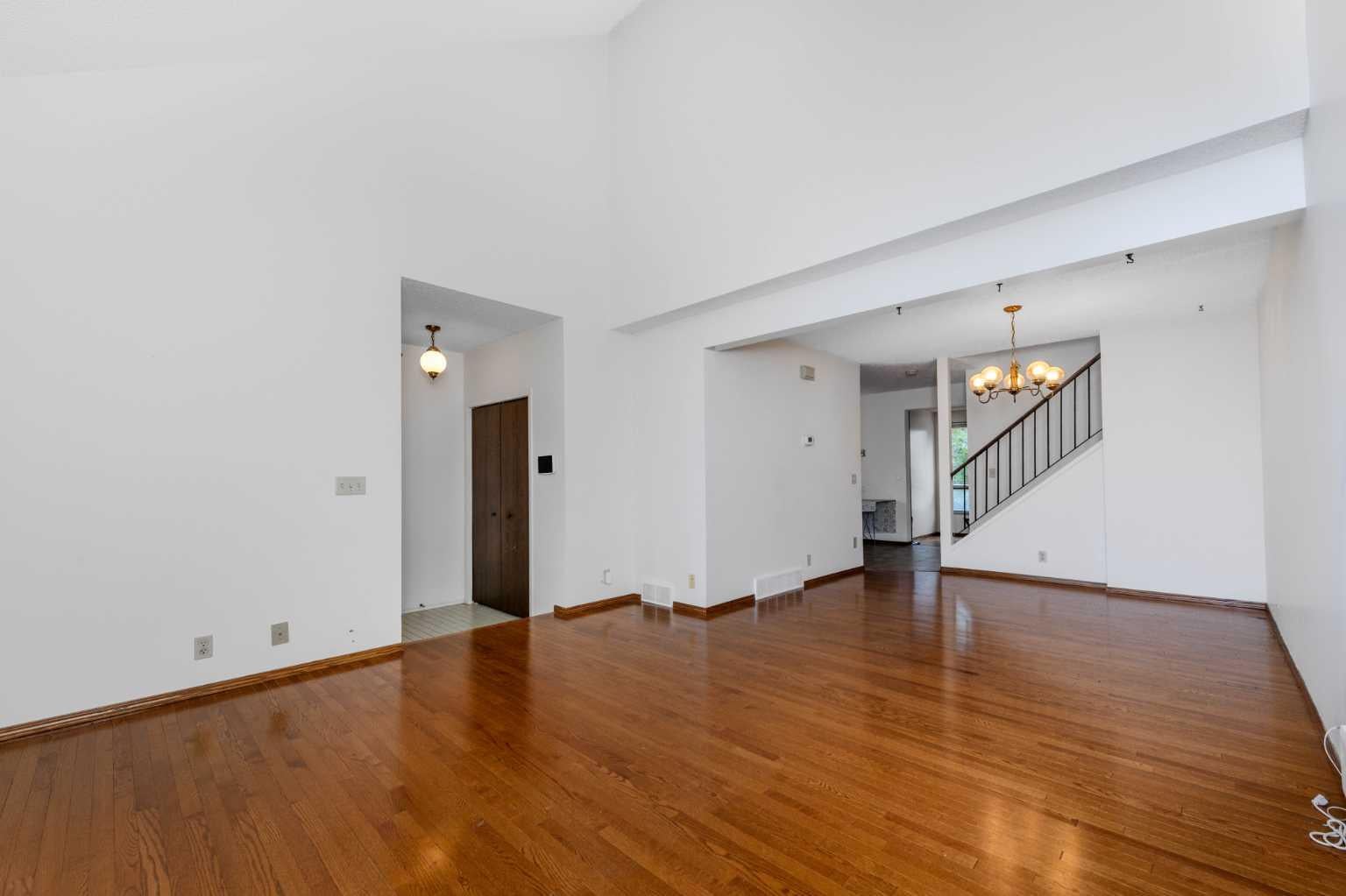 41 Edgeford Way NW