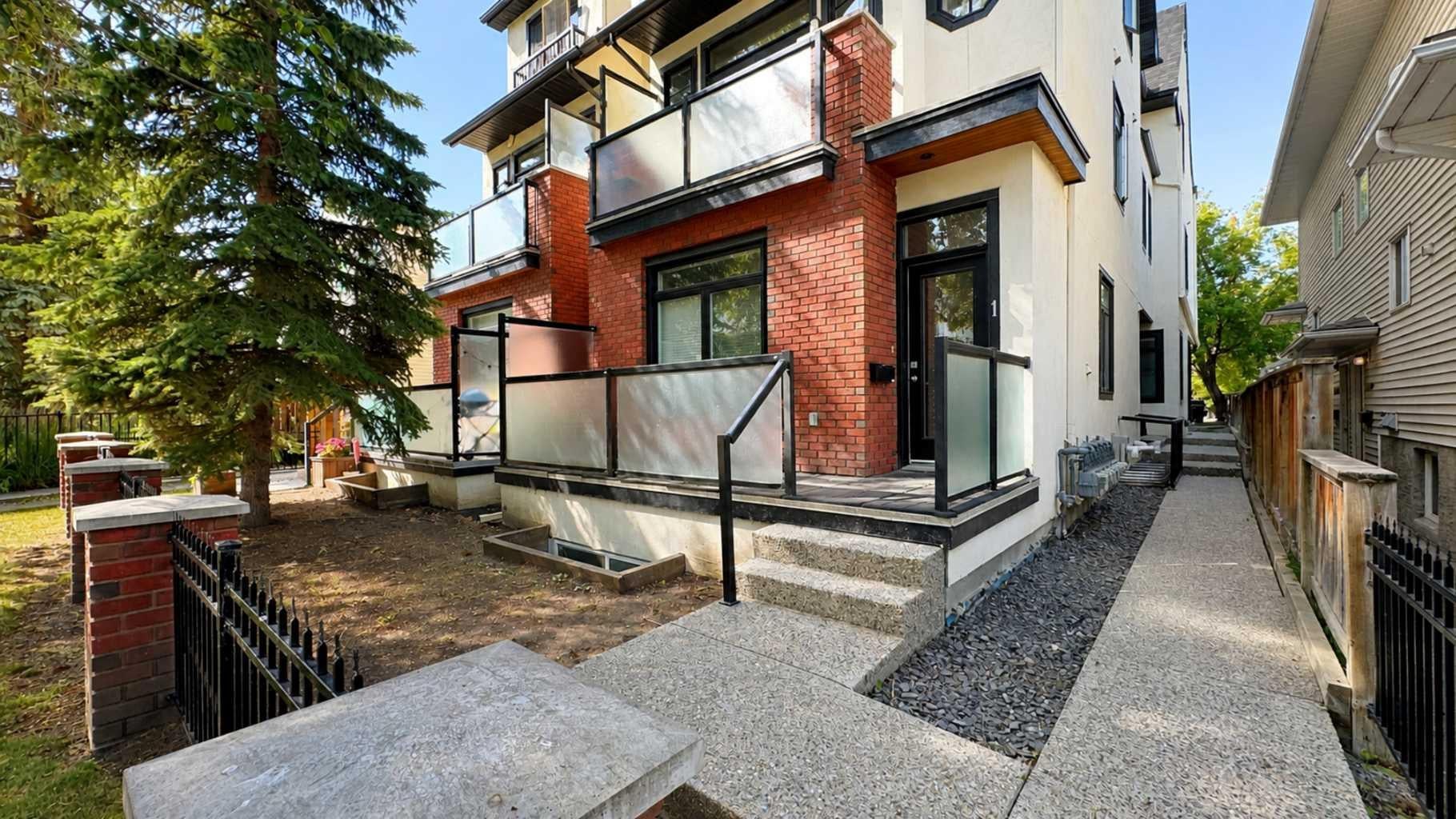 2118 35 Avenue SW 3