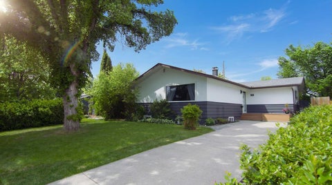 Photo of 15 Hamlet Road SW, Calgary, AB T2V 3C9 (MLS # A2303794)