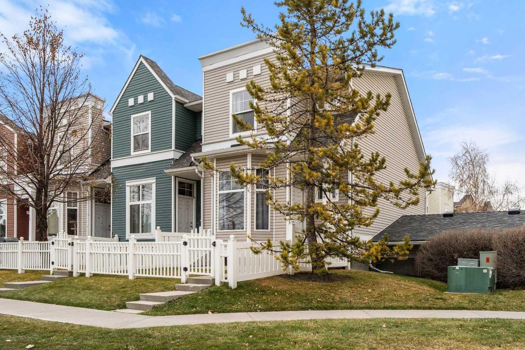 Photo of 130 Promenade Way SE, Calgary, AB T2Z 4E8 (MLS # A2281813)