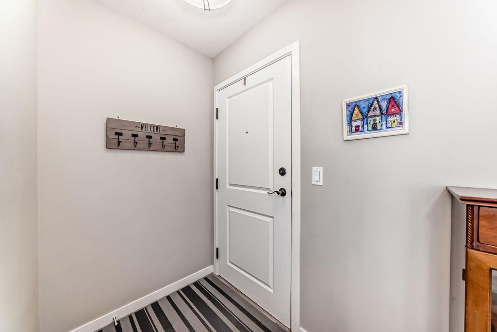 Photo of 10 Mahogany Mews SE #204, Calgary, AB T3M 2R1 (MLS # A2285562)