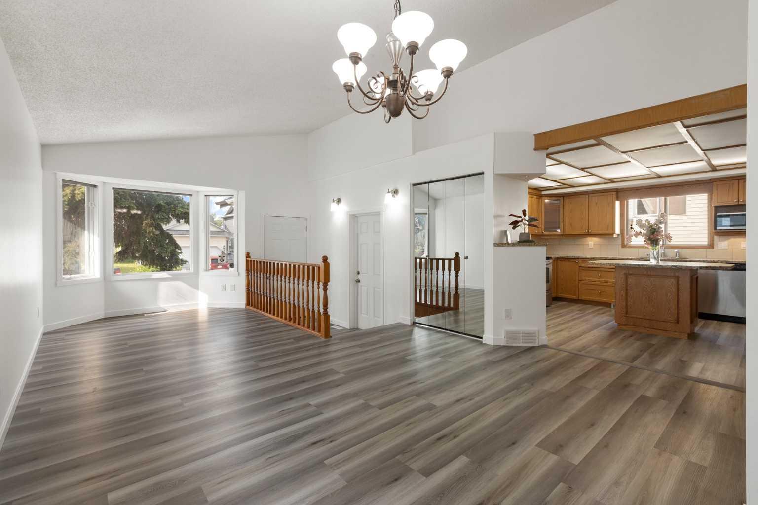 30 Pasadena Gardens NE