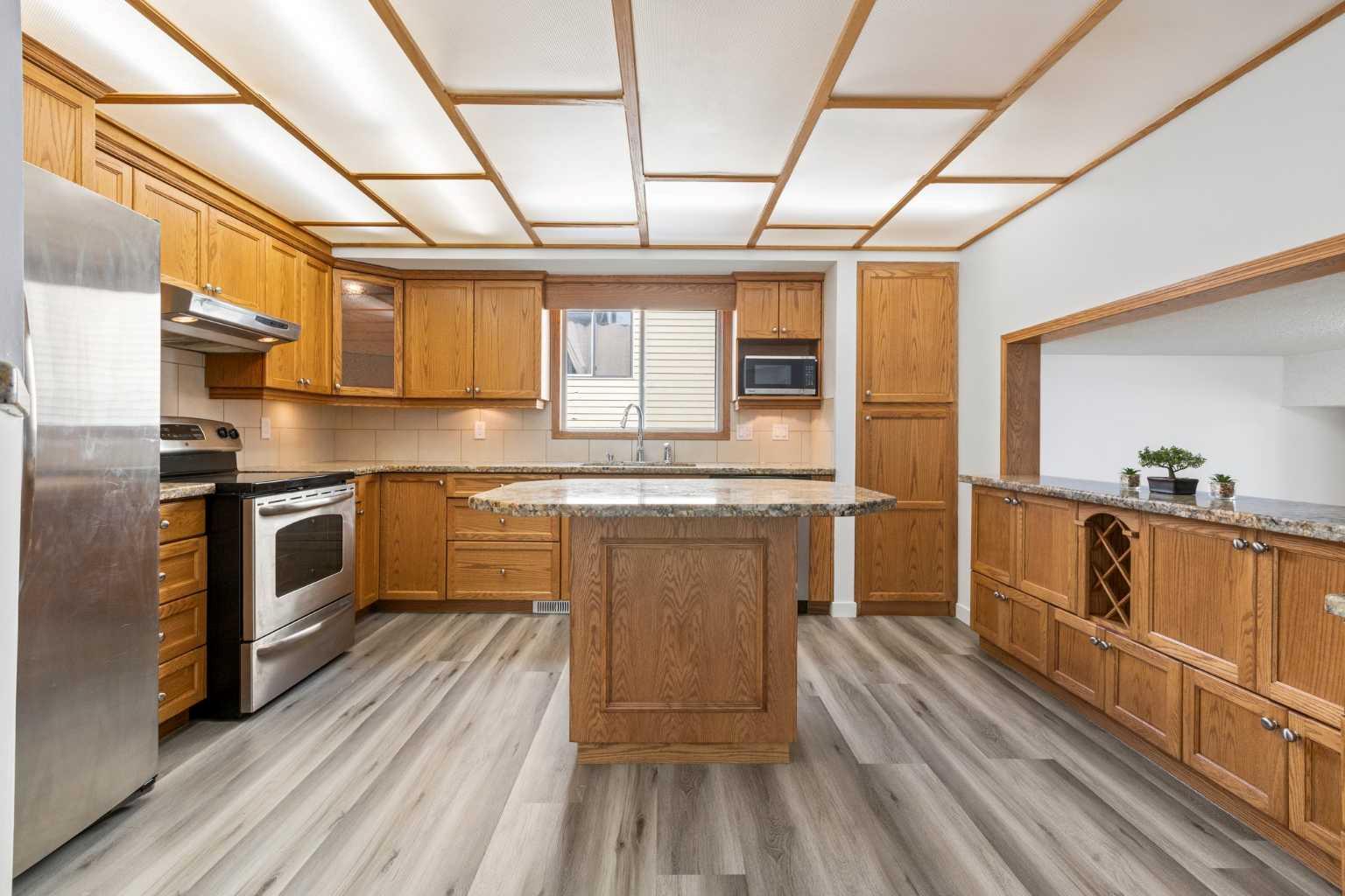 30 Pasadena Gardens NE
