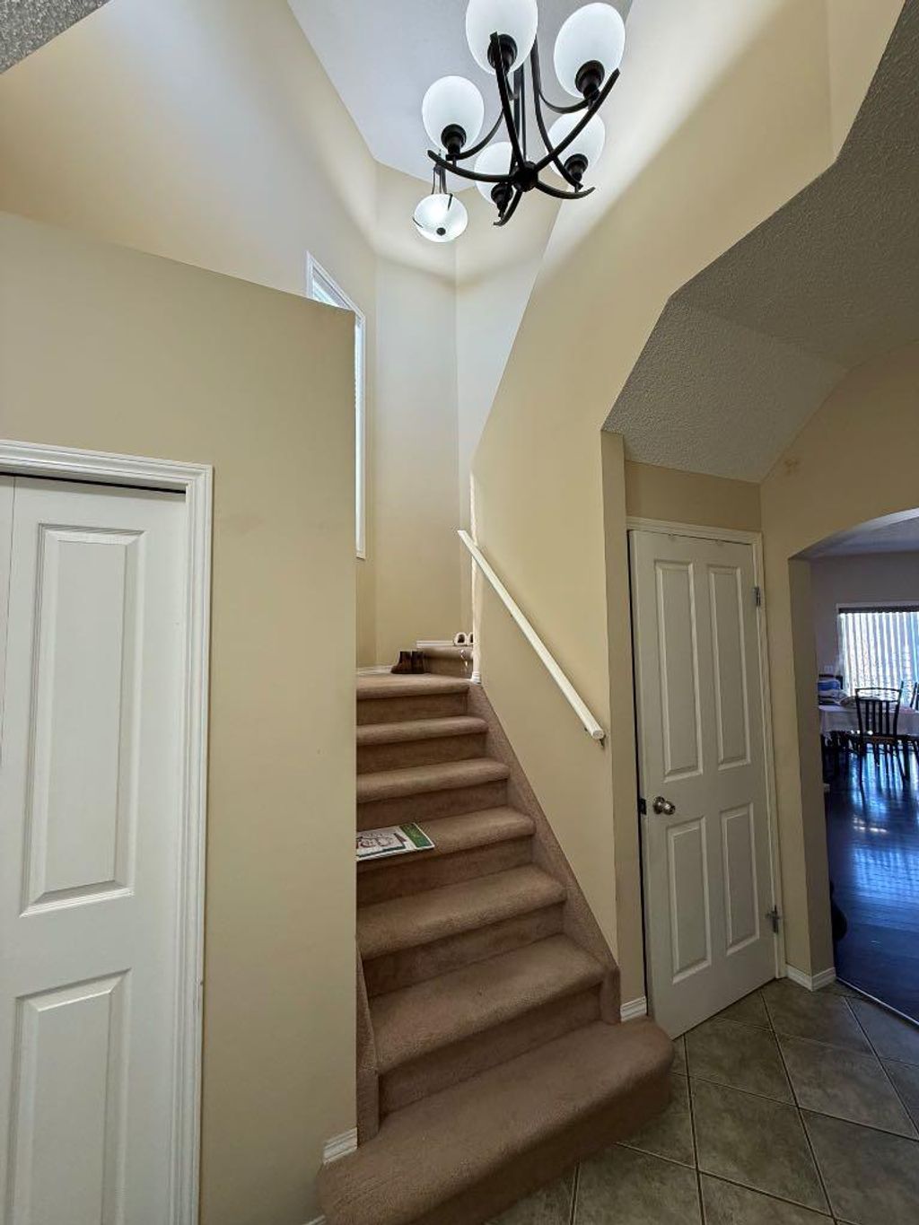 Photo of 13 Tuscany Ridge Mews NW, Calgary, AB T3L 3B7 (MLS # A2303363)