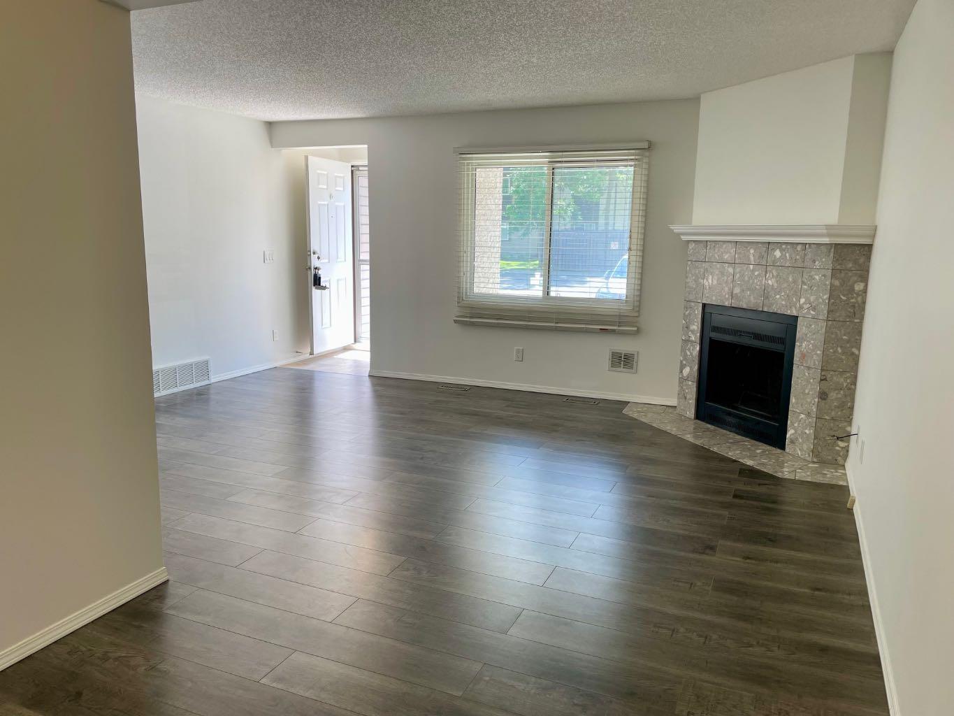 81 Cedar Springs Gardens SW